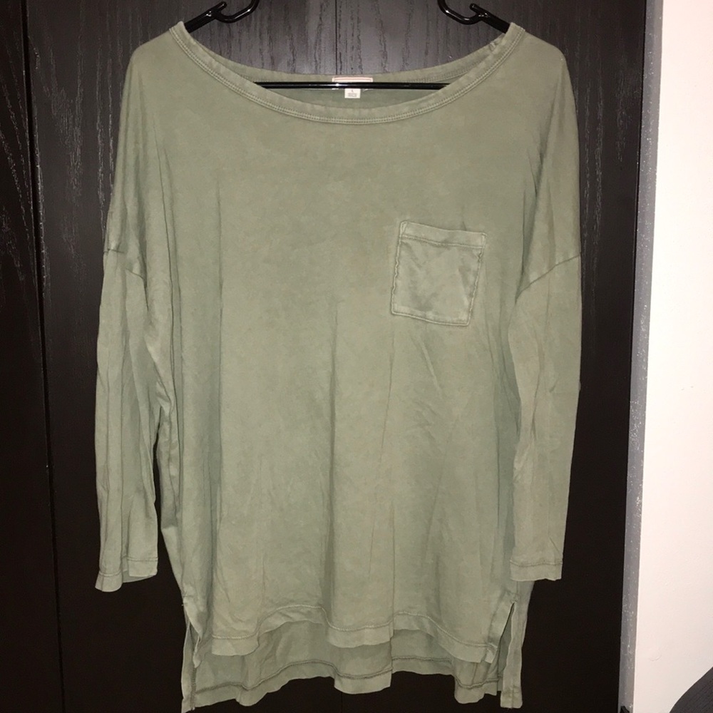 Gap, quarter length sleeve tee